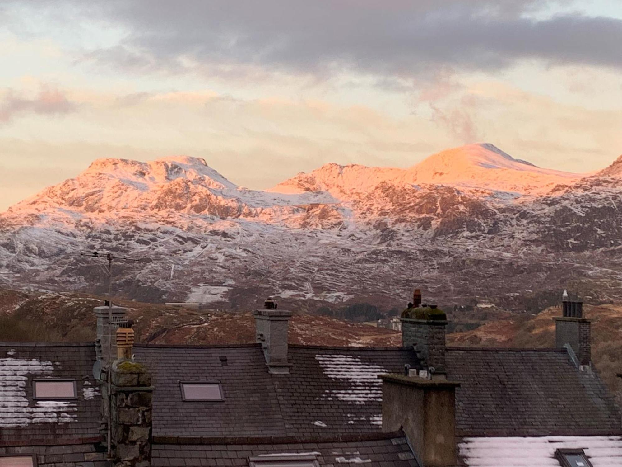 Cosy Cottage In Picturesque Snowdonia With Stunning Views Of The Moelwyn Mountains Blaenau Ffestiniog Εξωτερικό φωτογραφία
